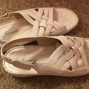 Orthopedic leather women sandals, size US 9 (EU40)